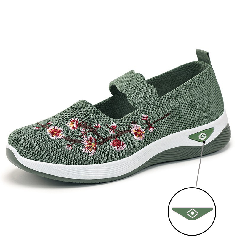 Picture of Old Beijing Cloth Shoes Women's 2025 New Summer Shallow Mouth Shoes Women's Casual Moms Shoes Slip-on Lazy Shoes