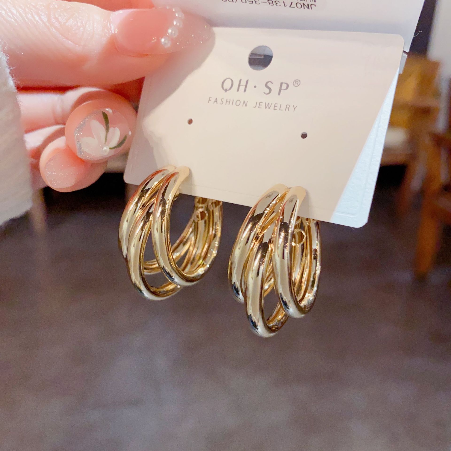 925 Silver Needle Hoop Earrings Gold Stud Earrings Real Gold Plated European and American Style Circle Niche Earrings Minimalist Mesh
