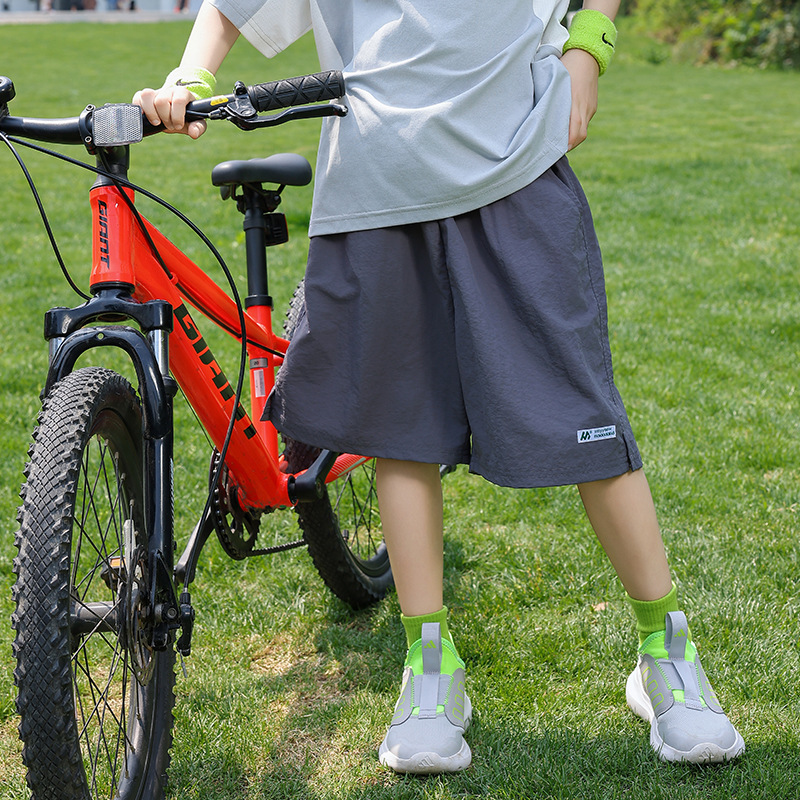 Picture of Huzhou Zhili Children's Wear Boys' Sports Pants Boys Summer Wear Pants 2025 Children's Shorts Breathable Quick-drying Pants