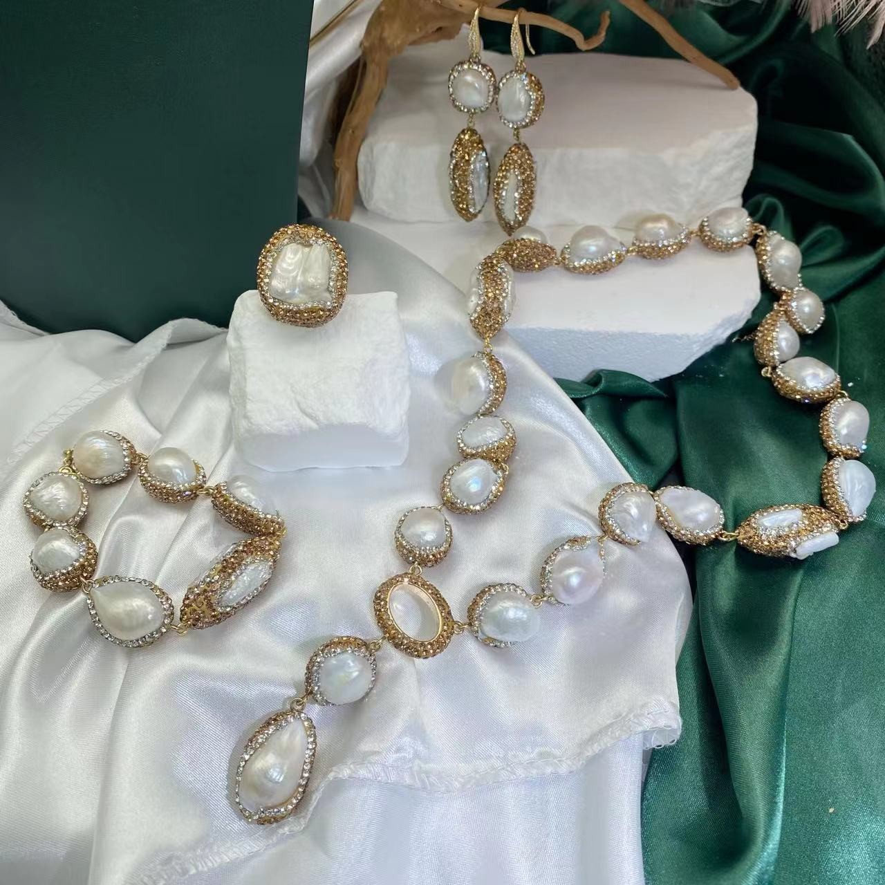 Picture of Natural Baroque Pearl Women's Design Sense Niche Jewelry suit Joker Necklace Earrings Ring Factory Outlet