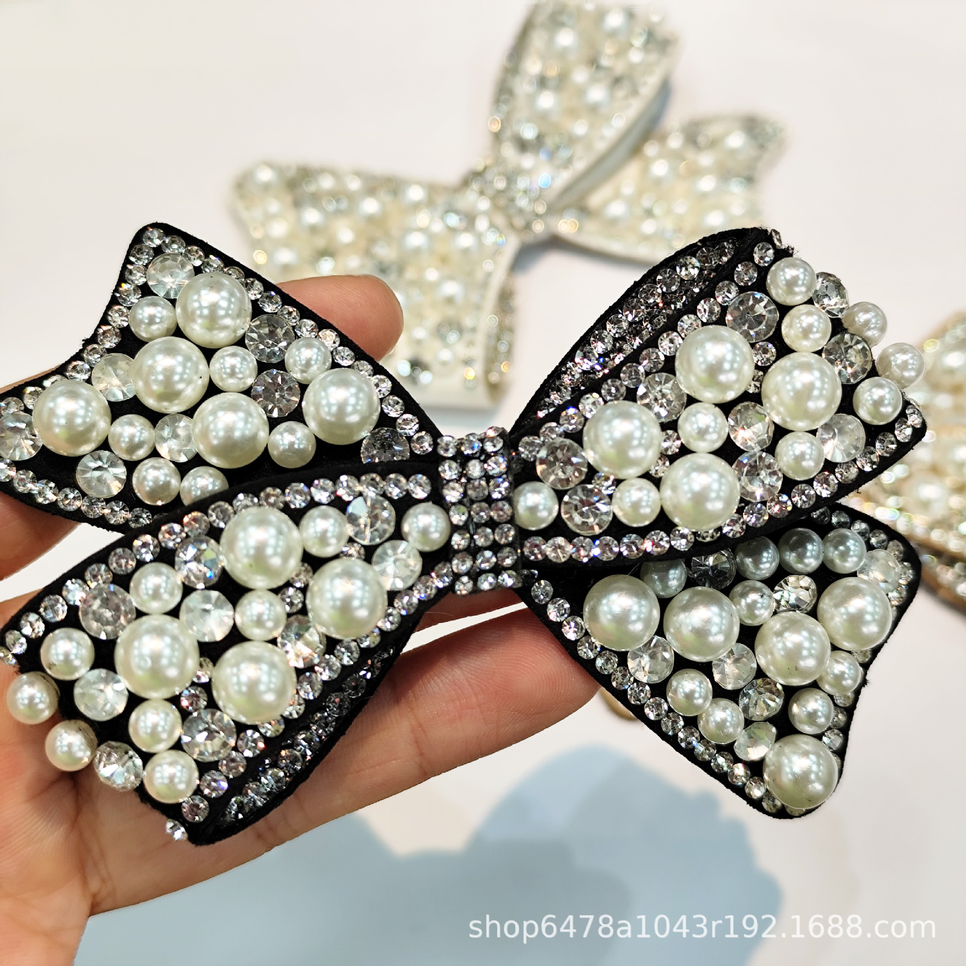 High-Quality Pearl Rhinestone Shoe Flower Shoe Buckle Autumn Shoes High Heels Wedding Shoes Bridesmaid Shoes Decorative Brooch Removable