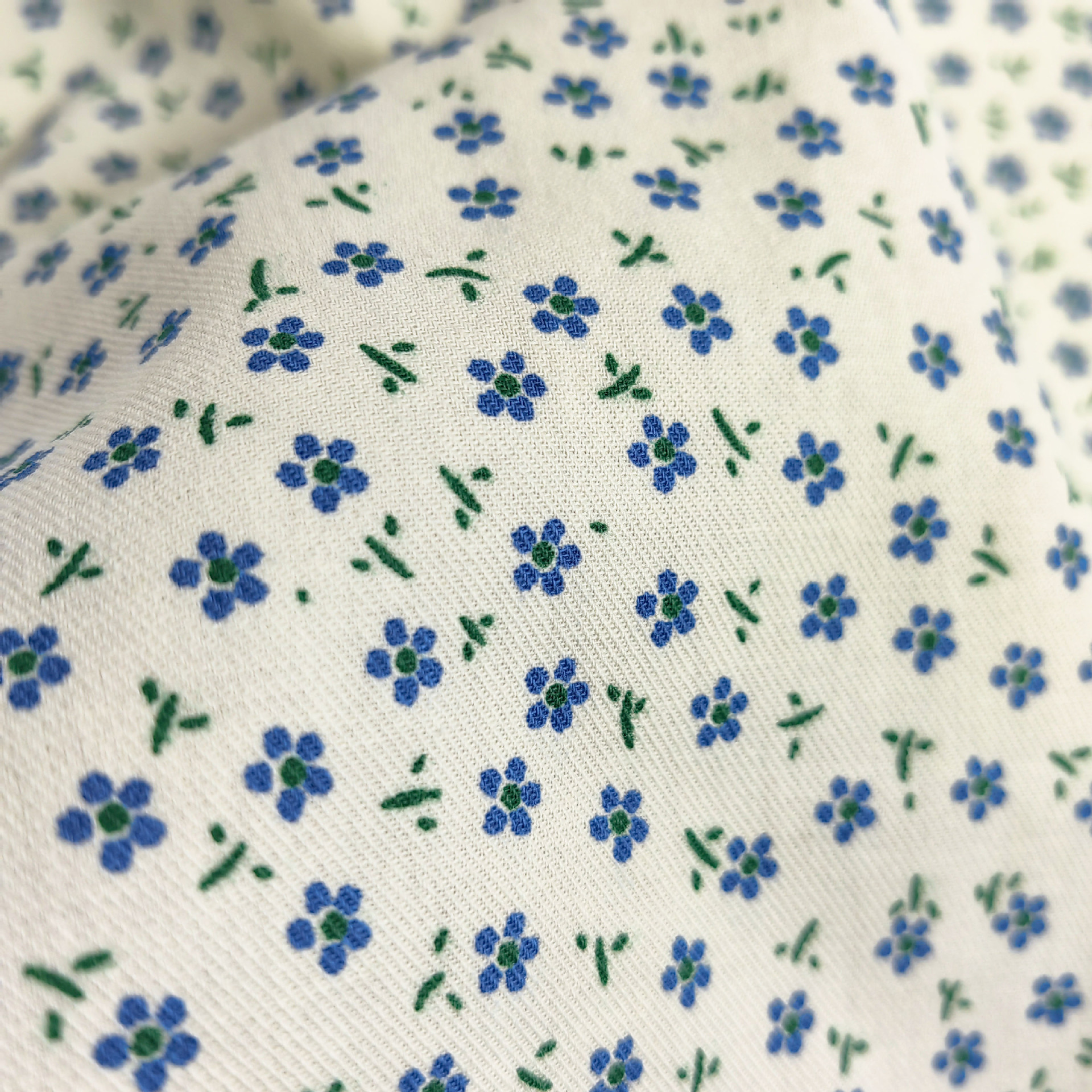 Picture of Spring and Summer Woven Washed Double-Sided Twill Small Fresh Floral Cotton Printed Shirt Dress Children's Clothing Fabric