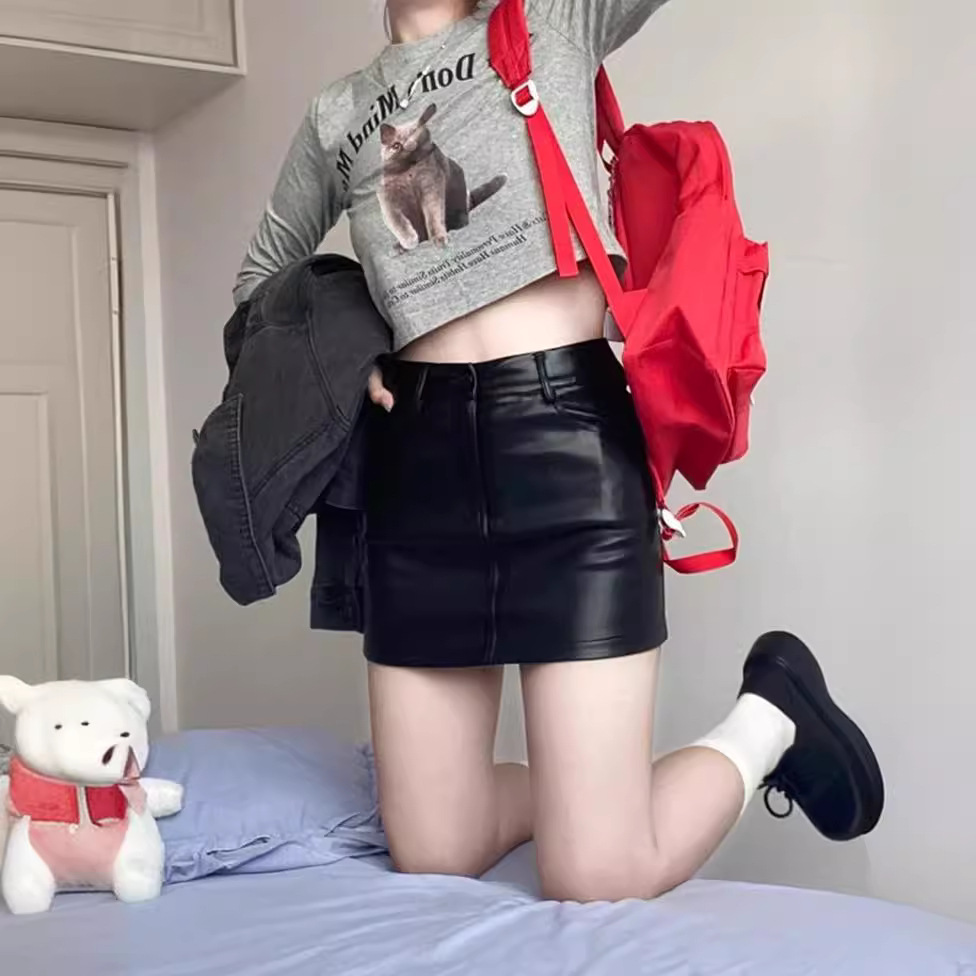 Spice Girls Black PU Leather Skirt Spring and Autumn Women's plus size chubby girl Design Sense Anti-walking Thin Leather Skirt
