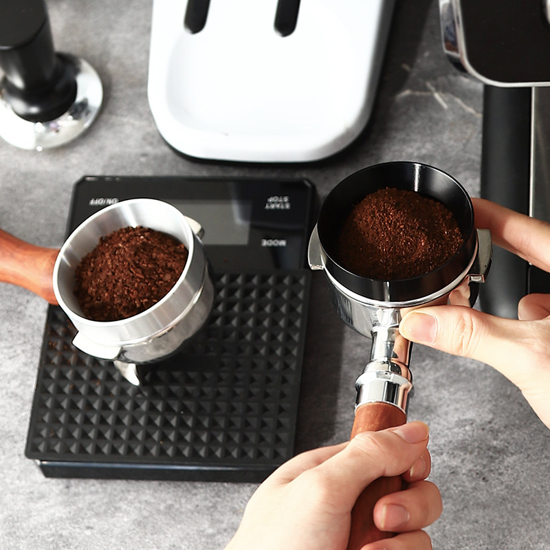 Picture of Coffee powder ring 51 aluminum alloy with magnetic anti-fly powder ring Italian coffee American grinder cloth powder 58mm universal