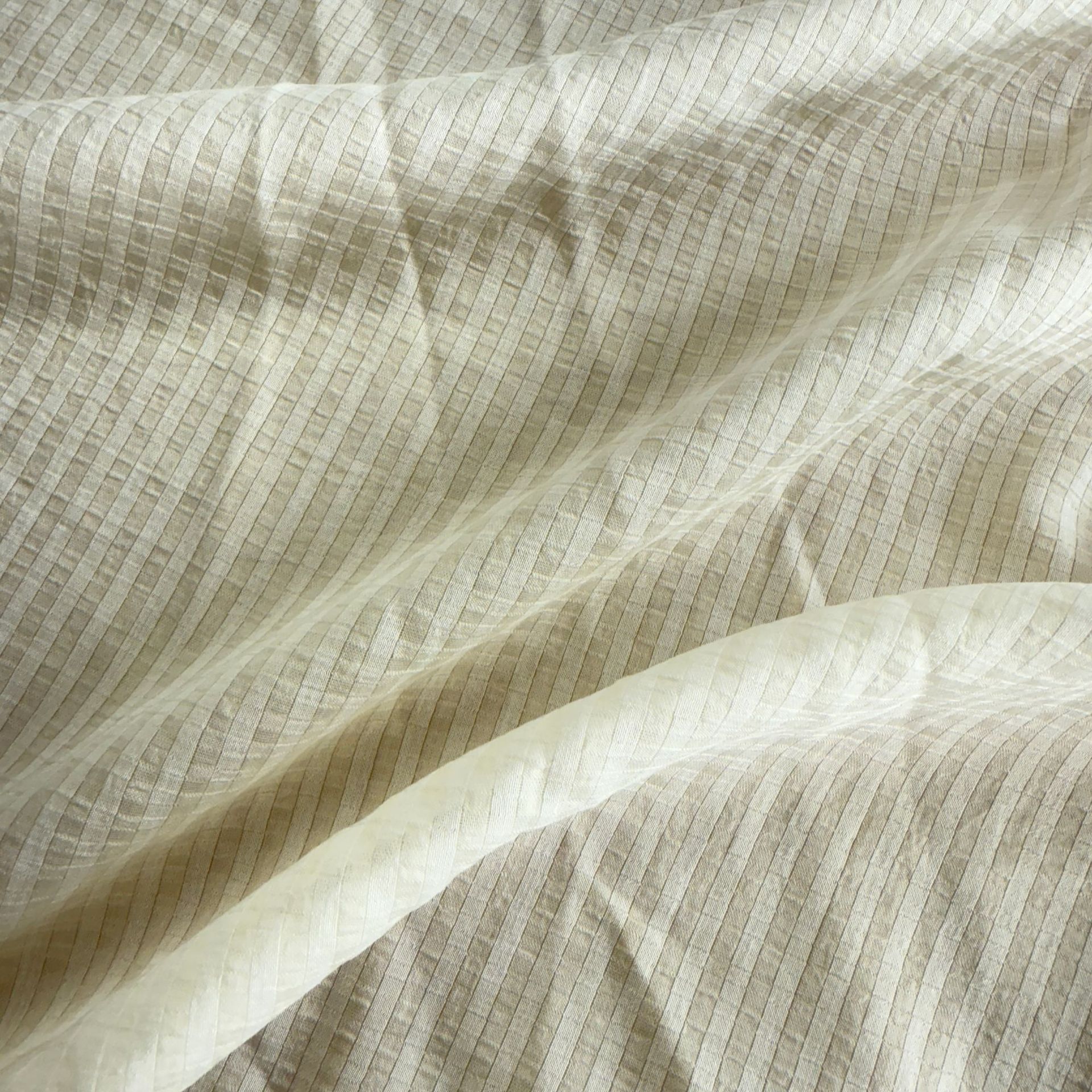 Picture of Fiber Rayon Lyocell Nylon Spot Supply Fashionable Women's Tencel Yarn-Dyed Bubble Fabric