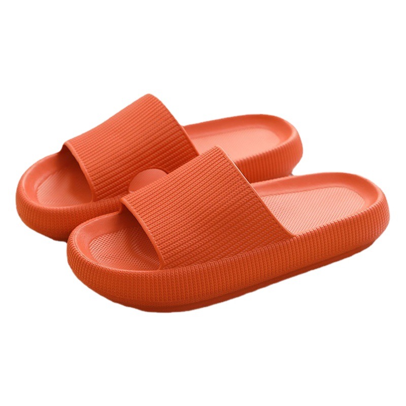 New Slip-on Feeling Slippers for Women Summer Indoor and Outdoor Non-slip Home Bathroom Bathing Couple Thick-soled Sandals and Slippers for Men Heightened