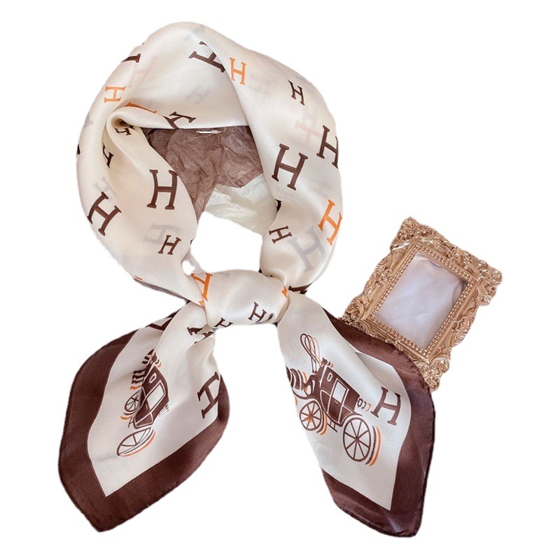 Small Scarf 70 Large Square Scarf Women's Spring New Neck Protection Scarf Thin Matching Shirt Black and White Plaid Scarf