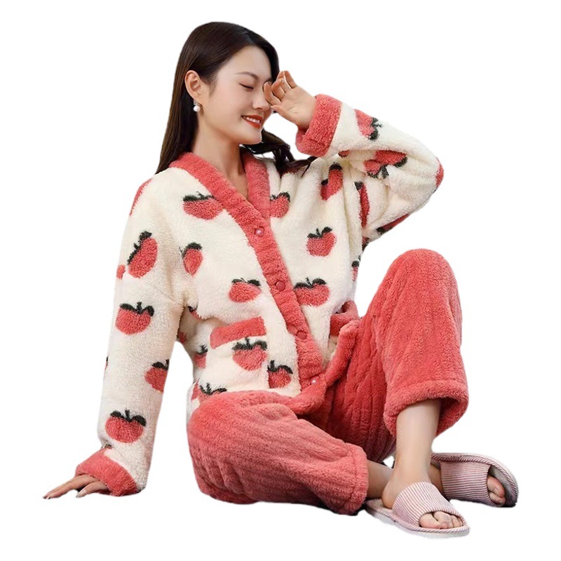 Autumn and Winter Thickened Oolong Peach Nightgown Loose Printed Peach Chanel Flannel Warm Pajamas suit