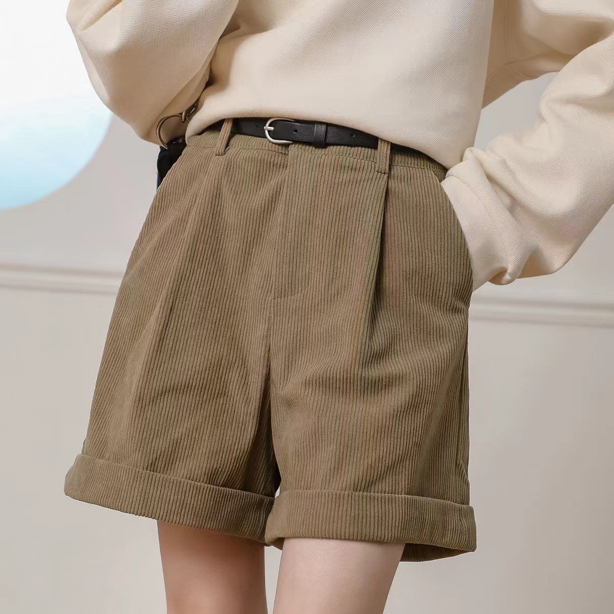 Corduroy Shorts Women's Autumn and Winter 2024 New High Waist Slimming Black Casual A- Shaped Shorts Wide-Leg Boots Pants