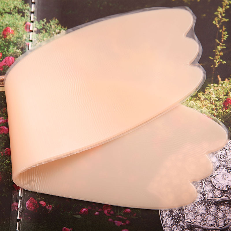 Picture of New Silicone One-piece Strapless Invisible Chest Sticker Collapable Breast Invisible Bra Gather-up Pull-up Underwear with Packaging