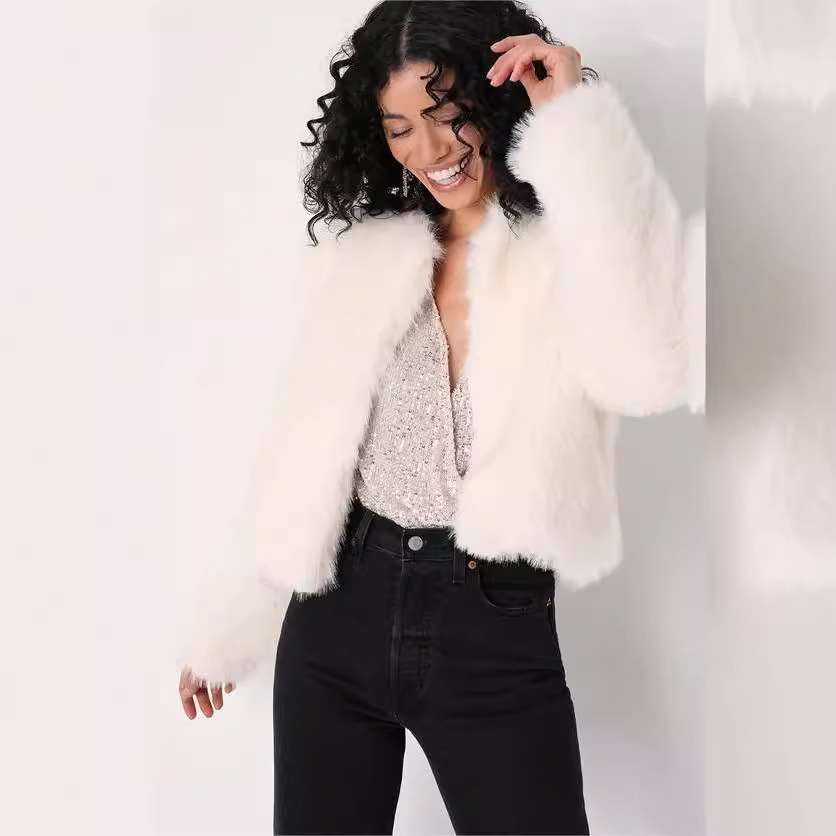 Picture of Autumn and Winter New Toca Crewneck Coat Imitation Fur Coat Young Coat Short Imitation Fur Coat
