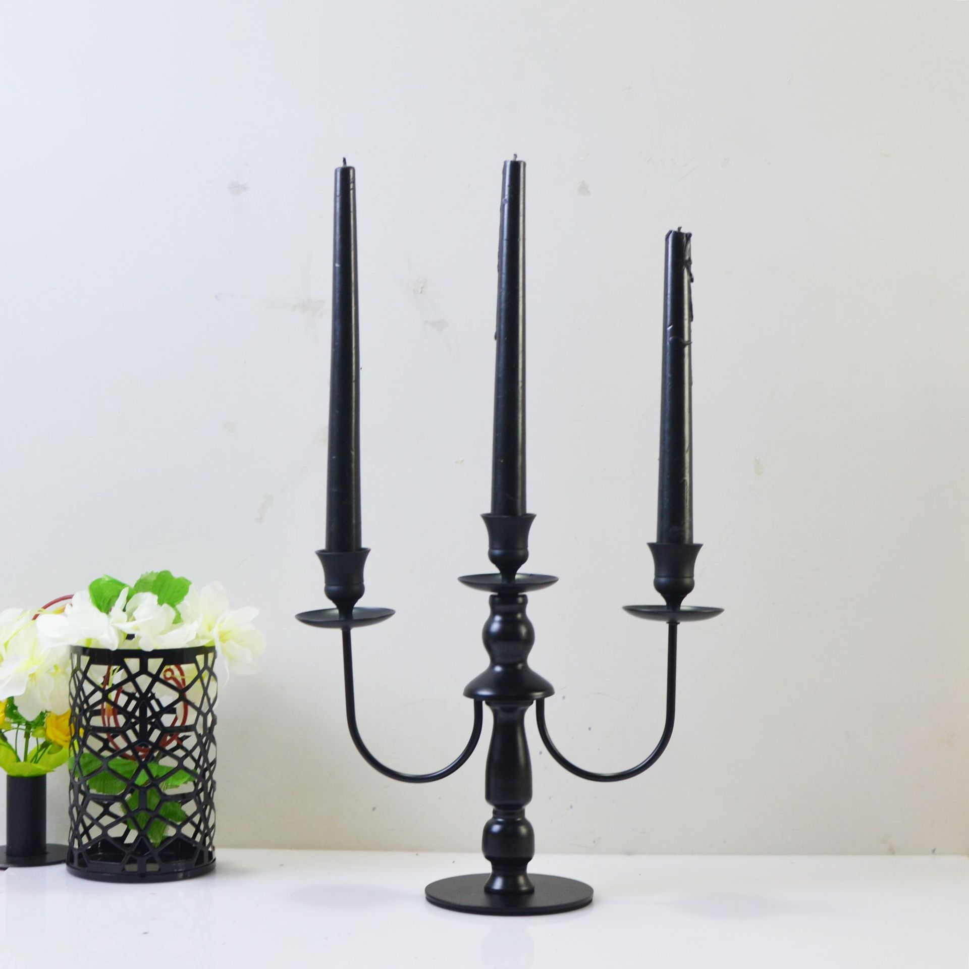 Picture of European Style Candlestick Ornaments Hotel Wedding Iron Candlestick Three Five Romantic Candlelight Dinner Elegant Black Candle Holder