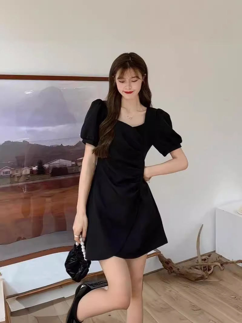 2025 New Summer Style French Style Puff Sleeve Skirt Square Neck Waist Asymmetrical Pleated Short-Sleeved Dress for Women