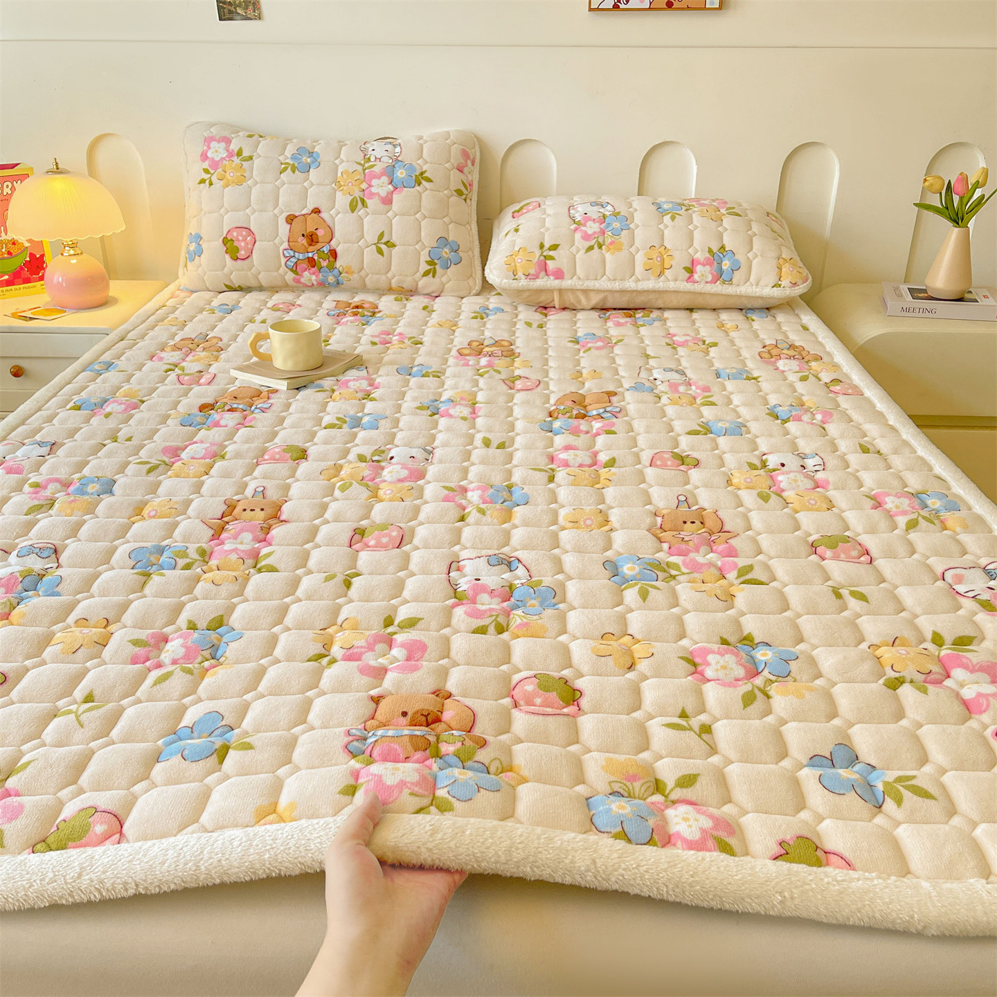 Picture of Class A maternal and child milk velvet mattress autumn and winter foldable washed anti-static home student dormitory bed cushion