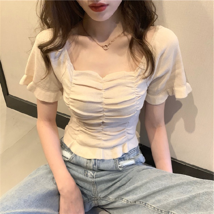 Picture of Summer 2020 New Arrival Retro French Style Short Top Shirt Shows Clavicle Caught Machine Slim-fit Slimming Short-sleeved Sweater for Women