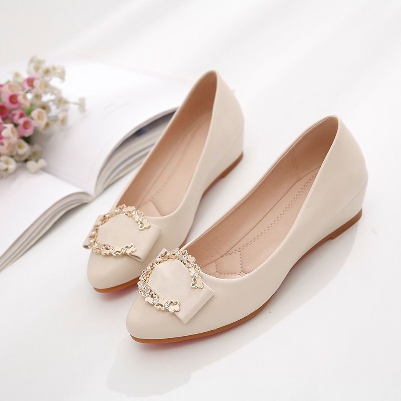 New Arrival Artistic Shallow Mama Shoes 2024 Summer New Arrival Fashionable All-Match Soft Leather Single-Sole Shoes Women's Bean Shoes