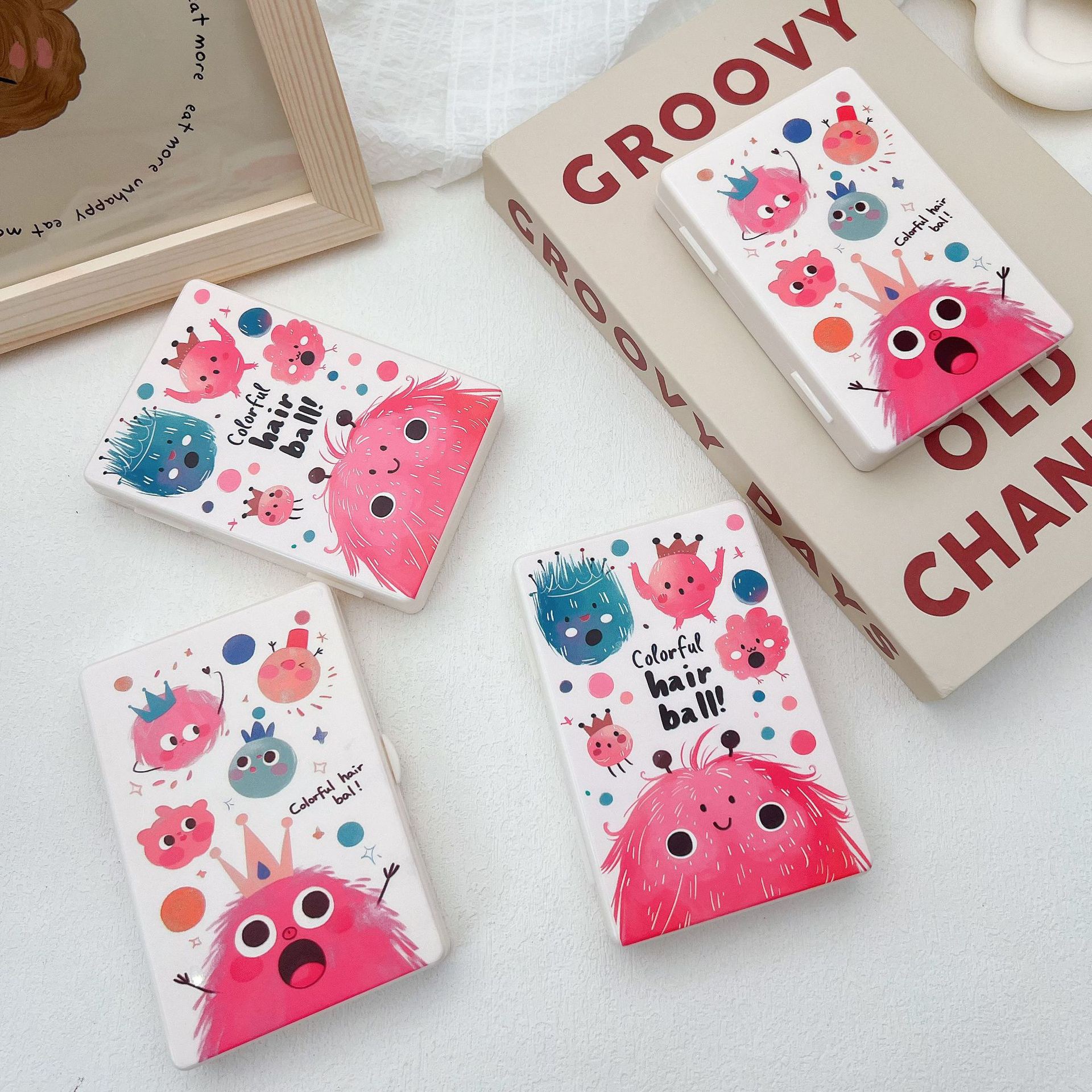 Picture of New cute cartoon beauty pupil box companion box invisible duplex glasses box 8086 four pairs [pattern mixed hair]]