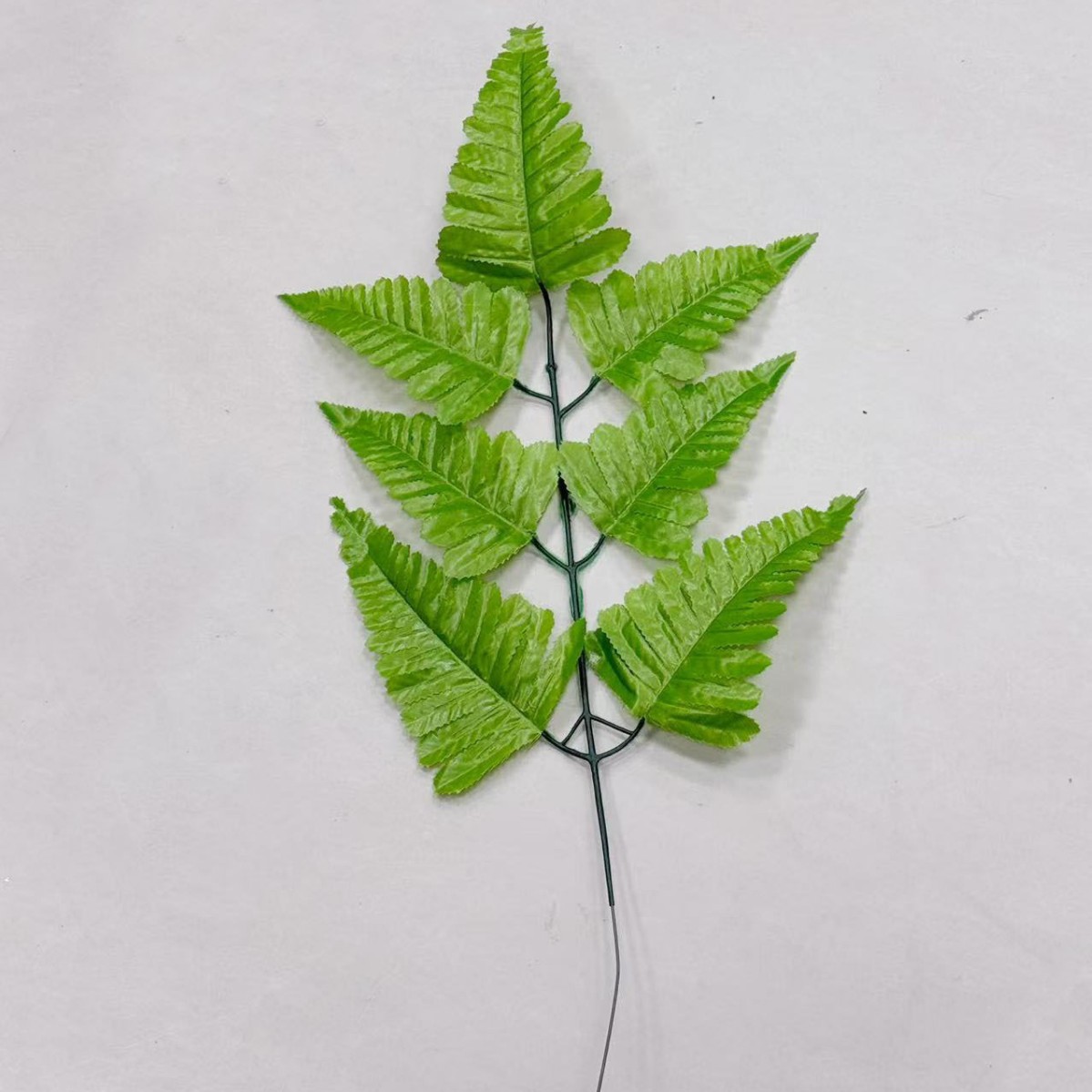 Picture of Simulated Persian Leaves, Artificial 7-Pronged Persian Leaves, Green Plant Flower Arrangement Accessories, Simulated Leaves, Simulated Flower Wedding Decoration