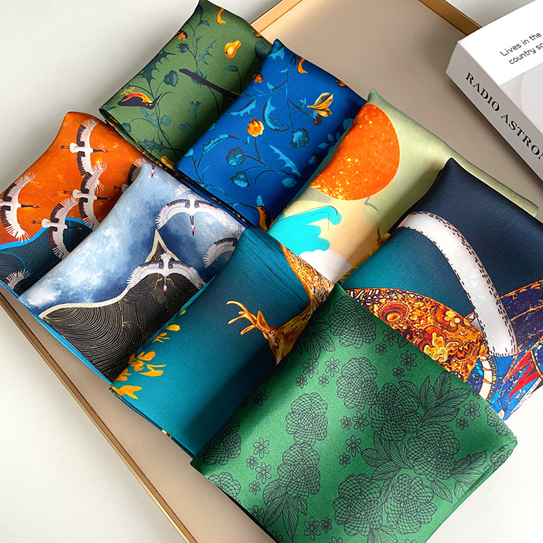 Vintage national style silk small square scarf personality temperament ladies mulberry silk simple silk scarf variety of multi-color wholesale scarf