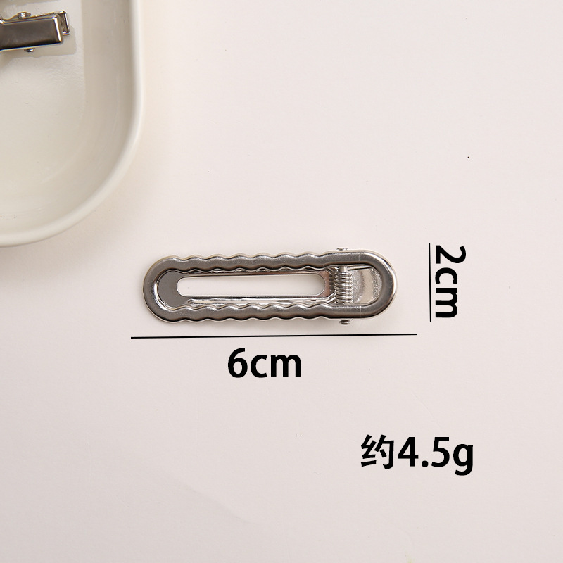Picture of Y2g hairpin metal sweet cool bangs hairpin makeup hair accessories forehead broken hairpin simple clip 2023 new female