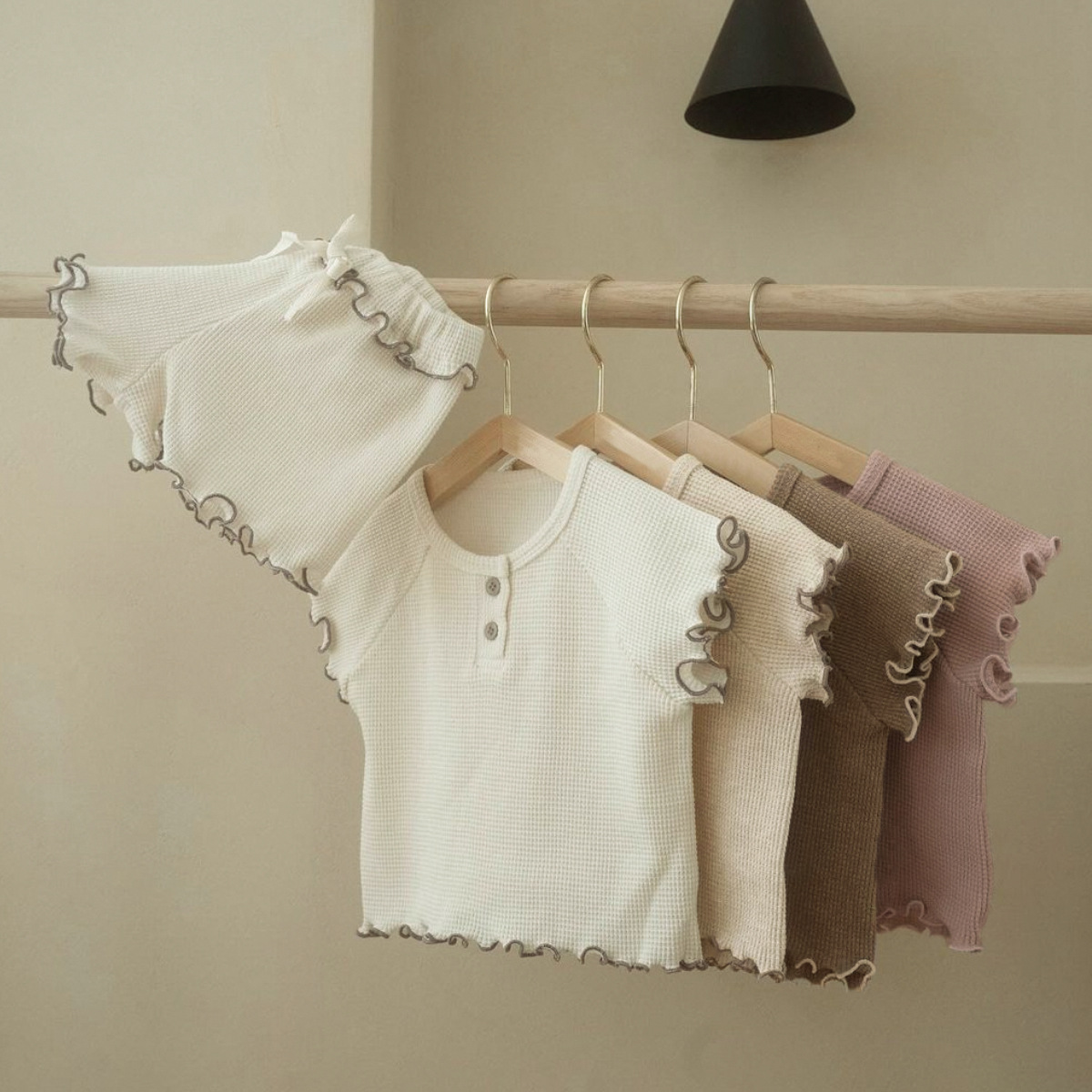 Girls Short-Sleeved Suit Summer Baby Waffle Wave Curled Short-Sleeved T-Shirt + Shorts Home Wear Two-Piece Set