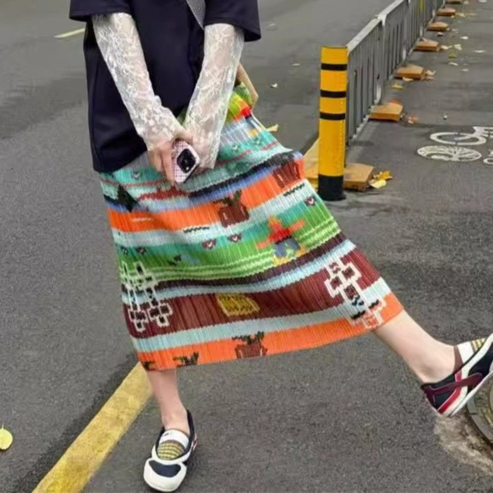 Picture of Niche design pleated skirt spring and summer thin elastic waist printed slimming age-reducing hip slit pleated skirt