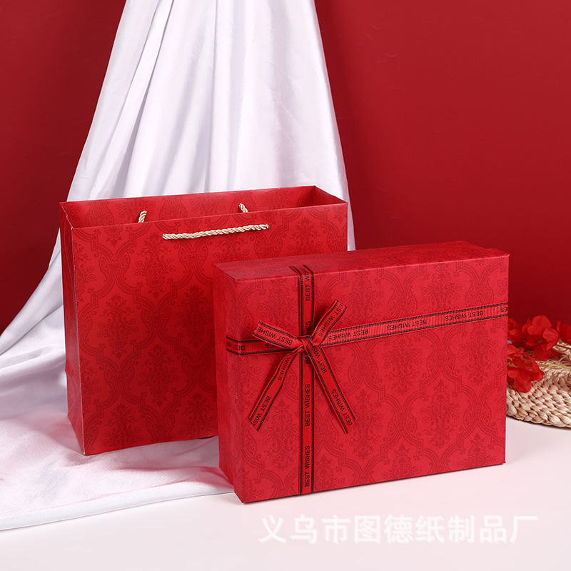 Ready-Made Wedding Candy Gift Box, Retro Christmas Forest-Style Red Bow Gift Box, Large Packaging Box