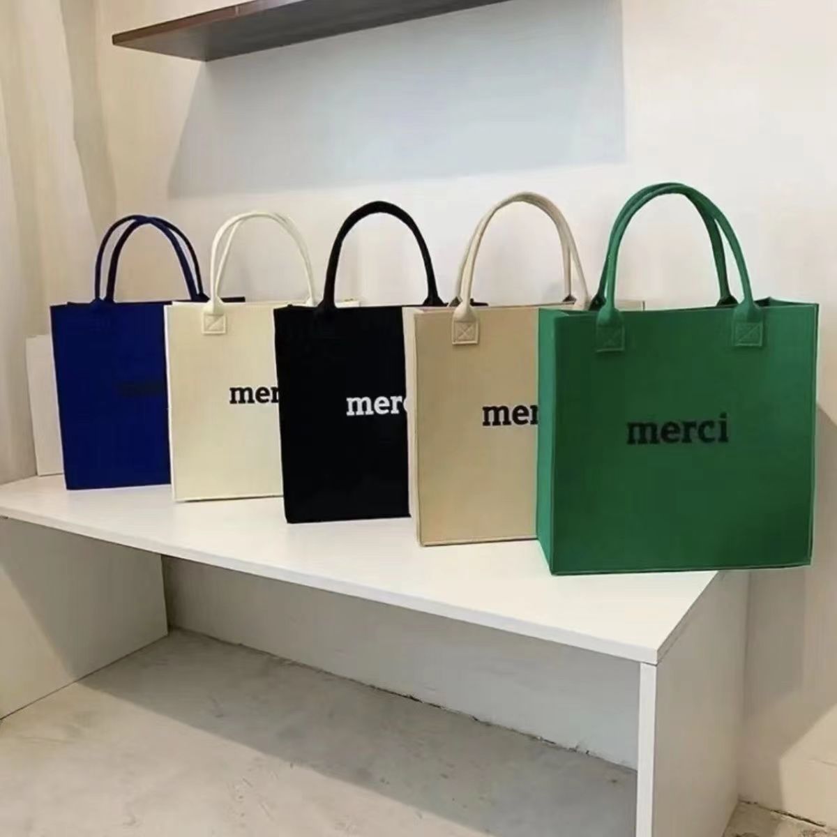 High-End Felt Handbag for Moms, Cosmetics, Office Workers, Miscellaneous Items, Vertical Tote Bag, Large Capacity Tote Bag