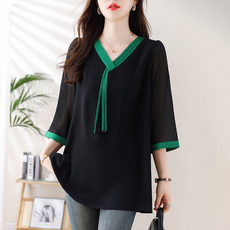 Picture of 2025 New Fat Plus Size Loose Chiffon T-shirt Shirt Women's Flesh Covering Slim Fashionable V-neck Contrast Color Short Sleeve Top