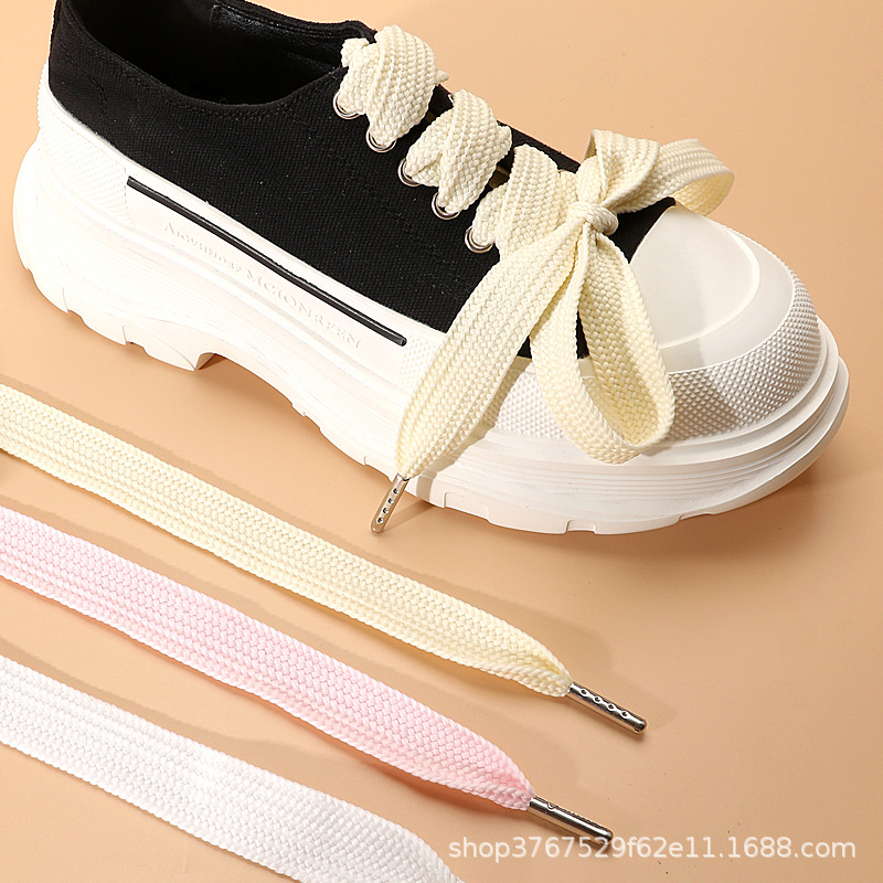 Adapt to open smile Tan Cijian with widened white black shoelace metal head 2.2cm wide shoelace rope