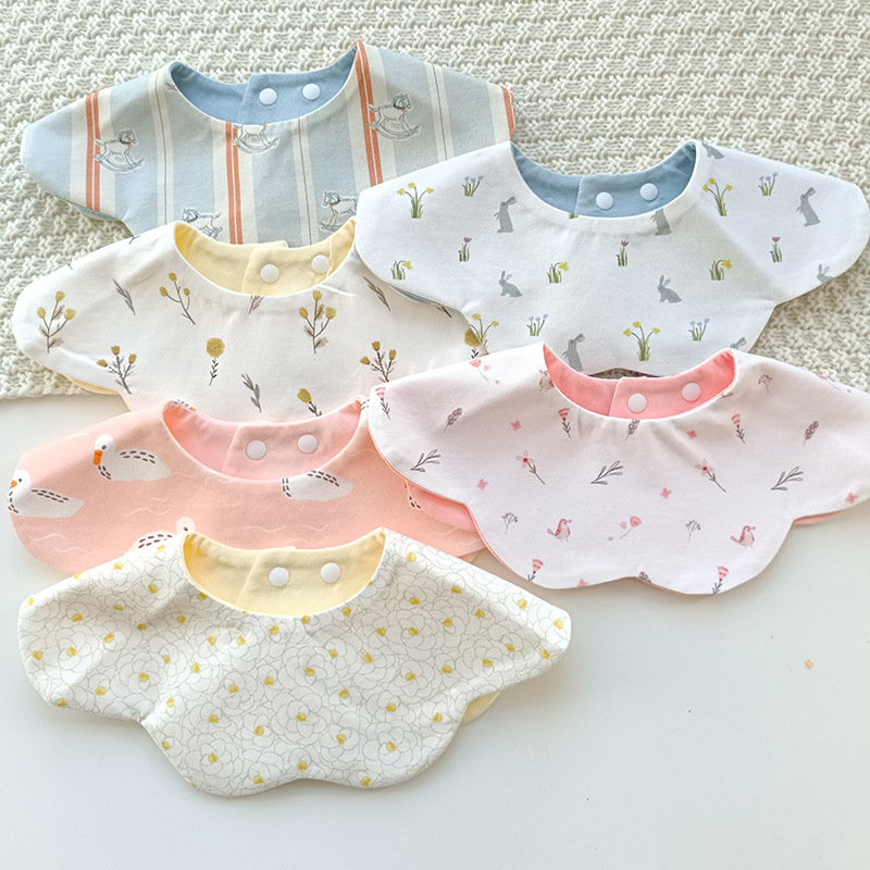 Ins Korean new baby double-sided waterproof flower saliva towel baby spit small bib class A bib 0-3 years old
