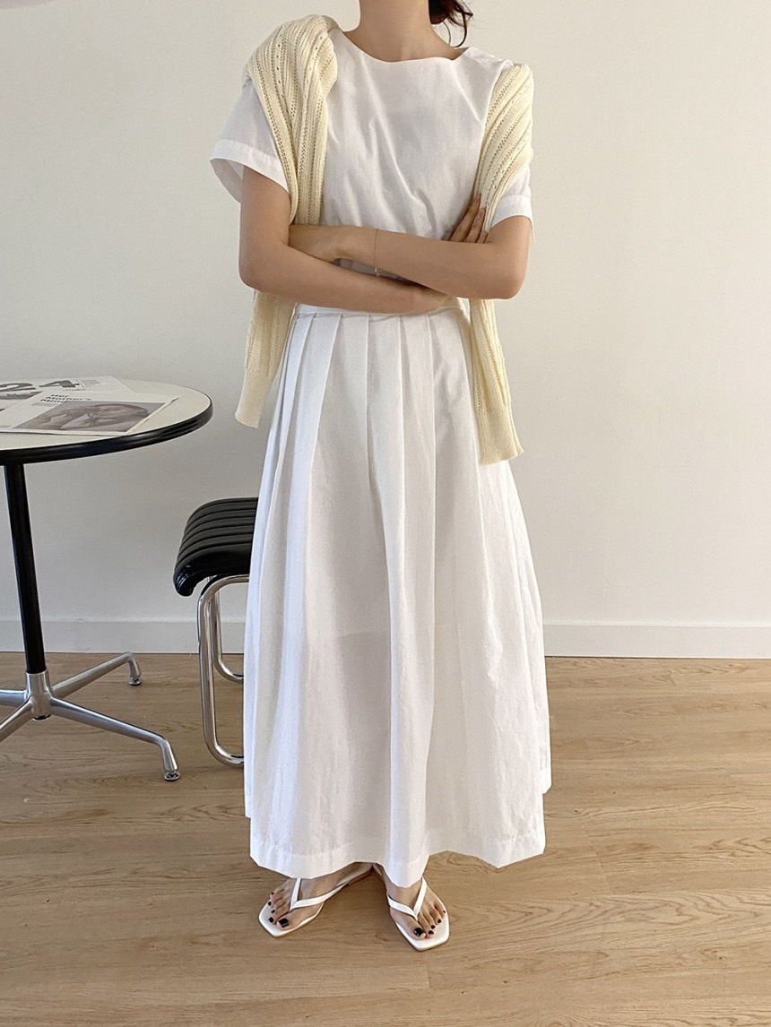 2025 Dongdaemun Summer Korean Minimalist Crewneck Waist Pleated Slim Short Sleeve Casual dress 6065#