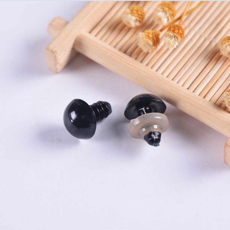 Picture of DIY Doll Eye Accessories Plastic Black Bean Eye Black Screw Eye All Black Eyes a Pack of 100 + 100 Gaskets