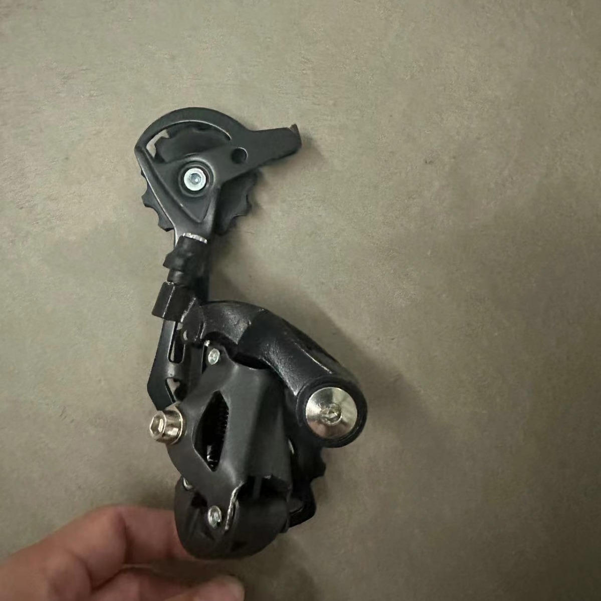 Picture of Mountain Bike Rear Derailleur Bicycle Rear Derailleur M390 Rear Derailleur 9-Speed 27-Speed Transmission