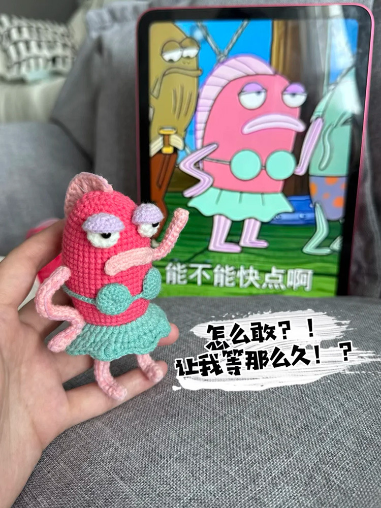 Picture of Yarn crochet Beachburg resident pendant handmade DIY material pack knitting hook doll to pass the time