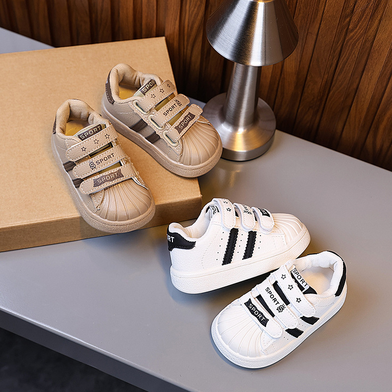 A generation of children's sneaker 2025 spring and autumn girls new 3-6 years old board shoes boys soft bottom casual shoes