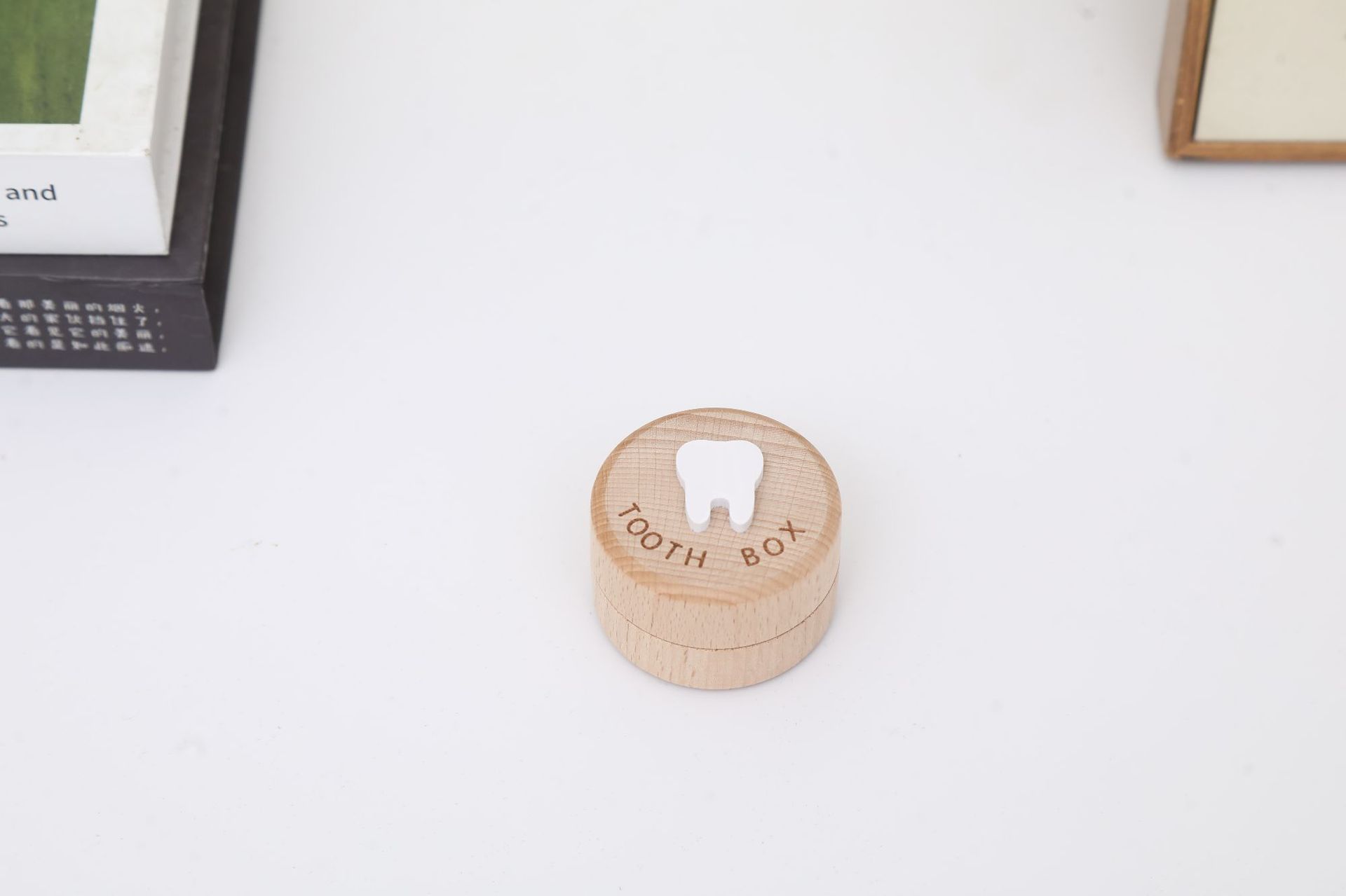 Picture of Wooden Kidsren's Deciduous Tooth Box Creative Kidsren's Wooden Tooth Storage Box Boy and Girl Tooth Box Collection Box