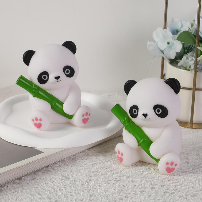 New MengMeng Panda Fun Gift Soft Light Cartoon Vinyl Night Light Children's Holiday Birthday Gift Wholesale