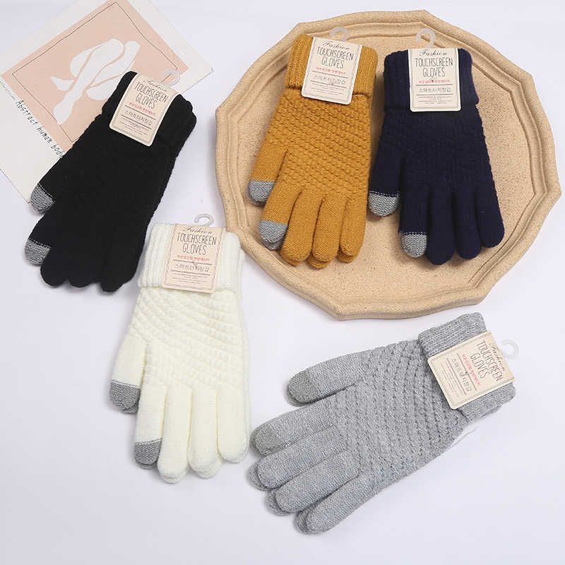 Picture of New Style Gloves Cute Student Winter Velvet Windproof and Coldproof Cycling Knitted Touch Screen Warm Gloves for Women in Autumn and Winter