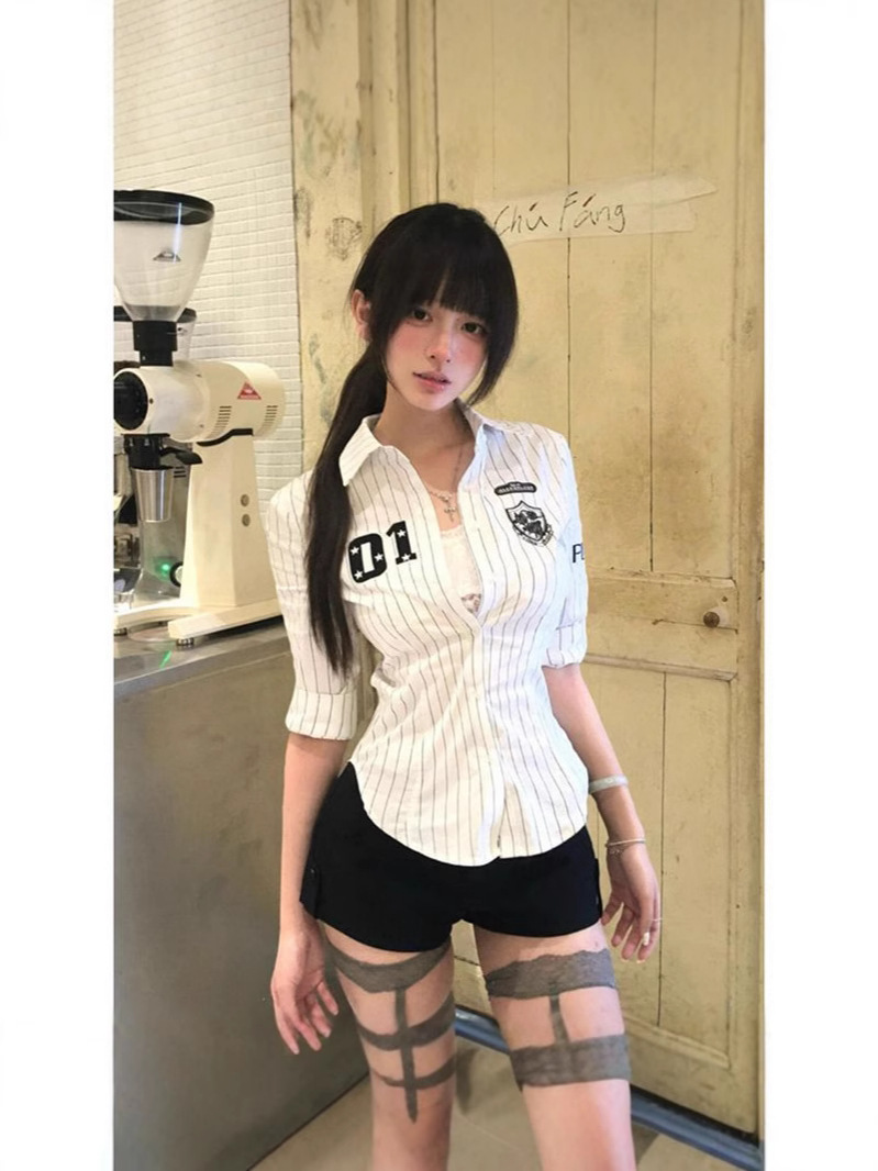 Spice Girl Striped Waist Shirt Women's Summer 2025 New Niche Design Unique Chic Shirt Top