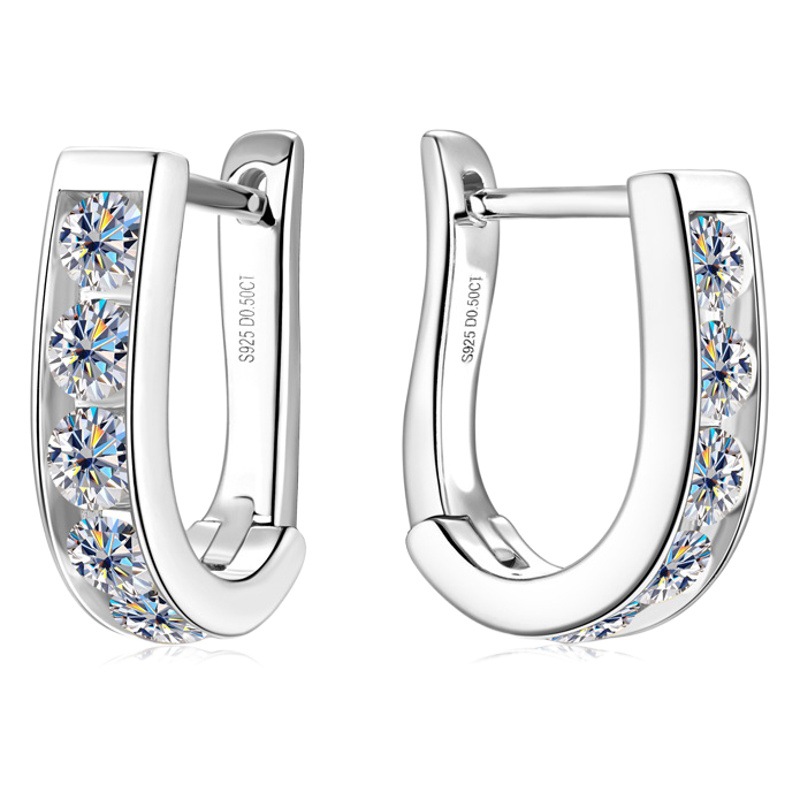 Fashion best selling little red book with moissanite earrings women's sweet cool style high-end U-shaped silver earrings ear clip wholesale