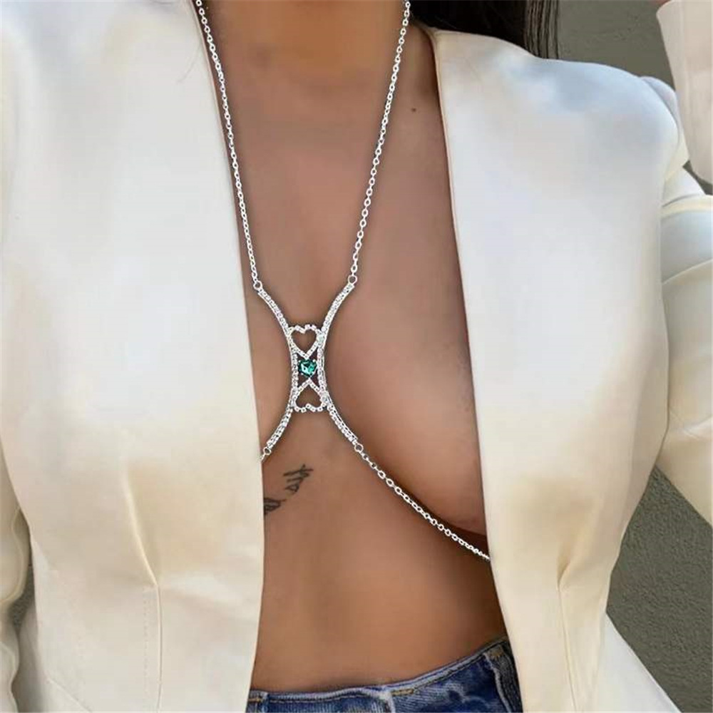 Exquisite luxury curved rhinestone love chest holder fashion shiny emerald sexy chest chain Body chain wholesale
