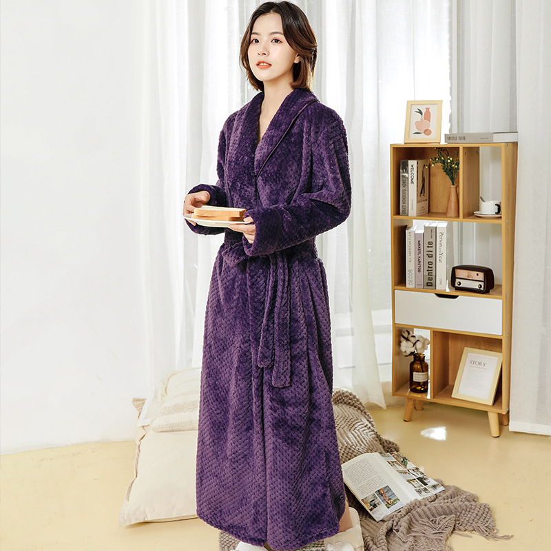 Picture of Inner Model Nightgown for Women in Autumn and Winter for Couples, Extra Long and Velvet Thickeneded Double-Sided Velvet Coral Velvet Bathrobe for Men with Extra Fat