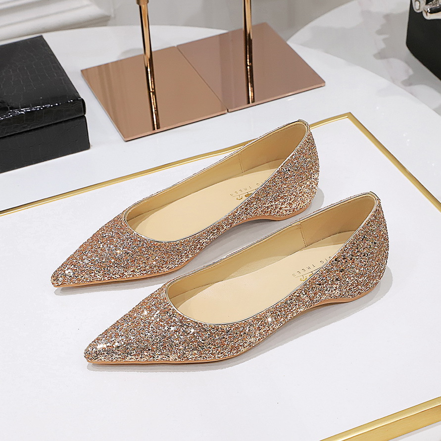 531-3 European and American Banquet Fashion Joker Low Heel Wedge Heel Inner Height Shallow Mouth Pointed Sequins Women's Shoes Single Shoes Wedding Shoes
