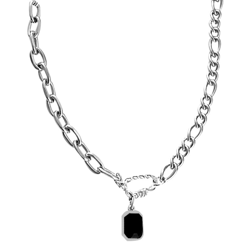 Ins European and American Minimalist Style Light Luxury Black Gemstone Square Splicing Necklace Unisex Hip-Hop Niche Design Collarbone Chain Trendy