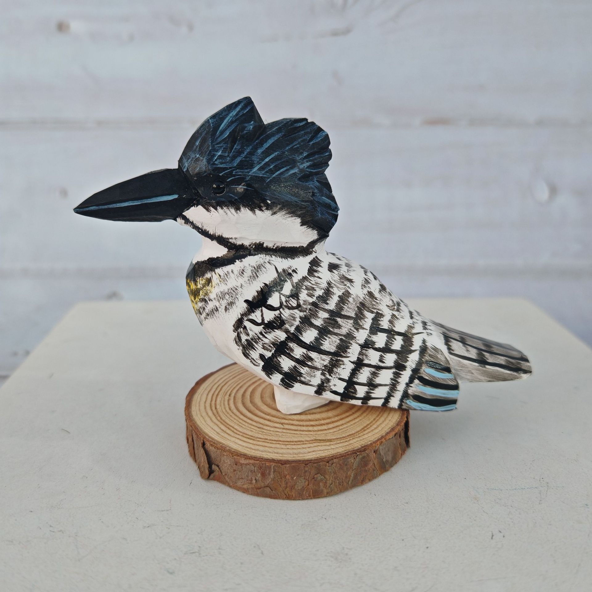 Picture of Bird Wood Carved Ornaments Cute Children's Toys Birthday Gift Hand Carved Colored Healing Desktop Ornaments Animals