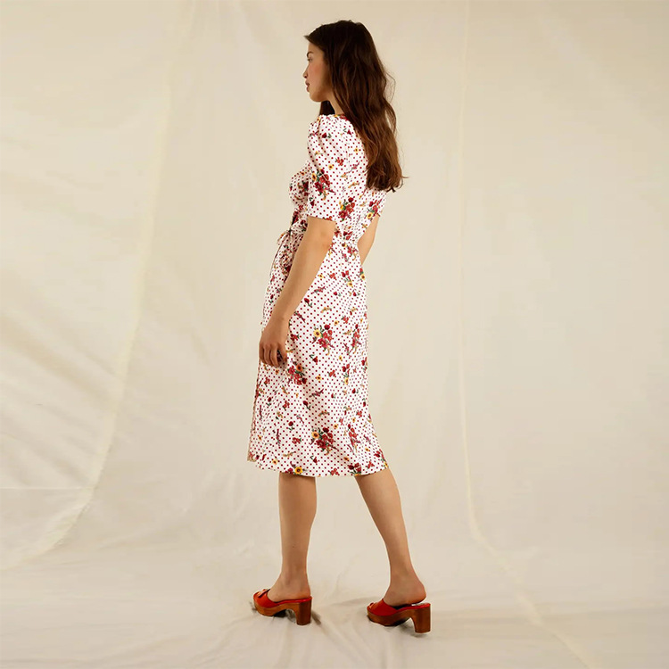 Picture of Spot 114# Zhang Jiani with summer new 2022 printed floral vintage tea break skirt French short sleeve V collar