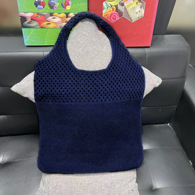 Picture of Cute Knitted Bags 2024 Fashion Hollow Handbags Fashionable and Easiest for Match Shoulder Bags Large Capacity Tote Bags Cross-Border