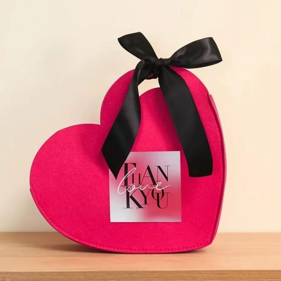 New Felt Love Handbag Goddess Festival Gift Box Wedding Festival Candy Bag Hand Gift Box Felt Bag