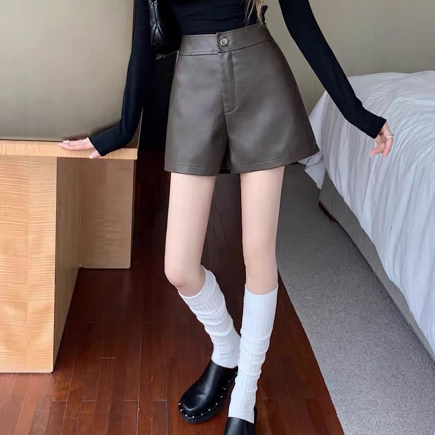Korean style PU leather pants women's autumn and winter hot girl high waist slimming elegant socialite A- line casual wide leg shorts outer wear boot pants